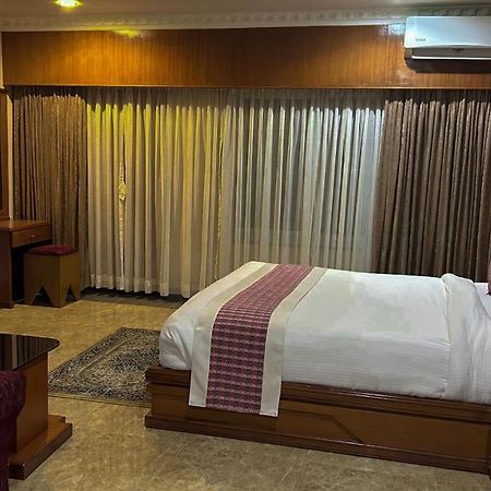 Hotel Earth Light Sauraha Chitwan Ngoại thất bức ảnh