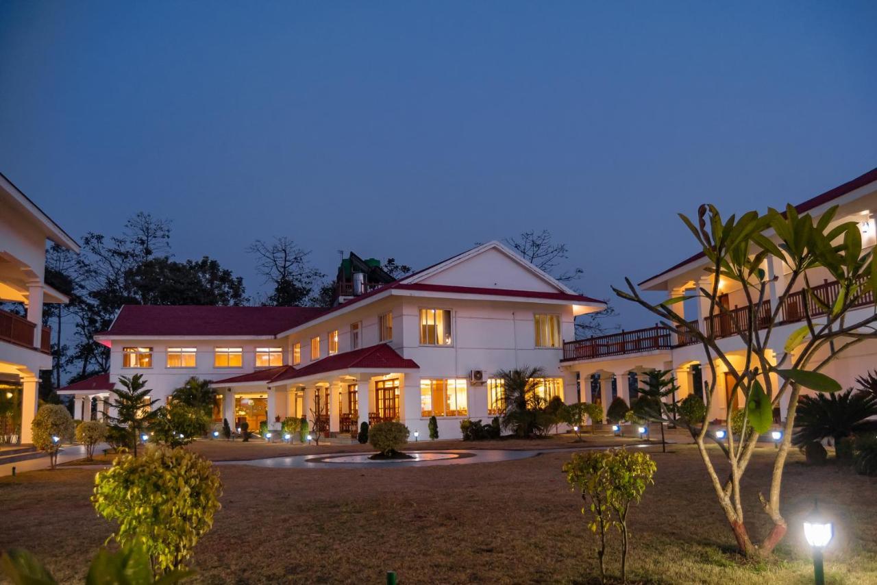Hotel Earth Light Sauraha Chitwan Ngoại thất bức ảnh