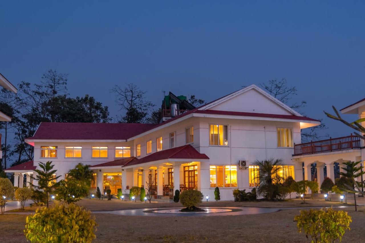 Hotel Earth Light Sauraha Chitwan Ngoại thất bức ảnh