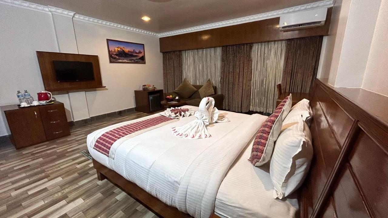 Hotel Earth Light Sauraha Chitwan Ngoại thất bức ảnh
