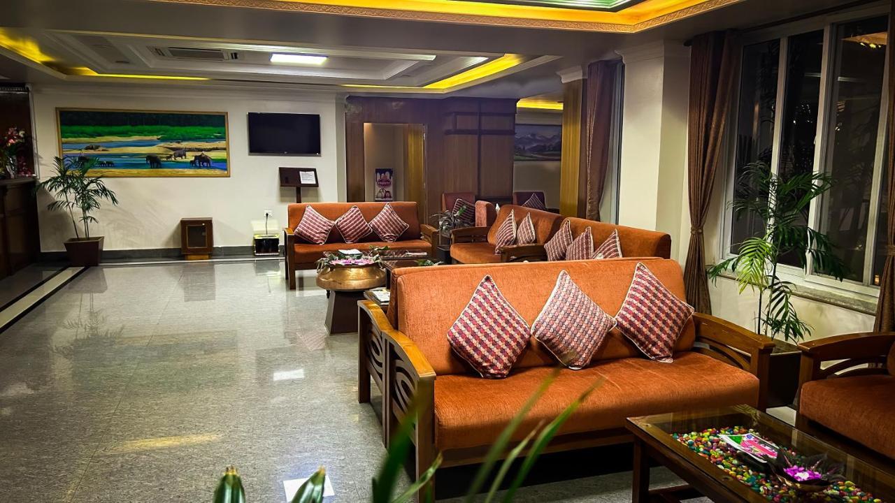 Hotel Earth Light Sauraha Chitwan Ngoại thất bức ảnh