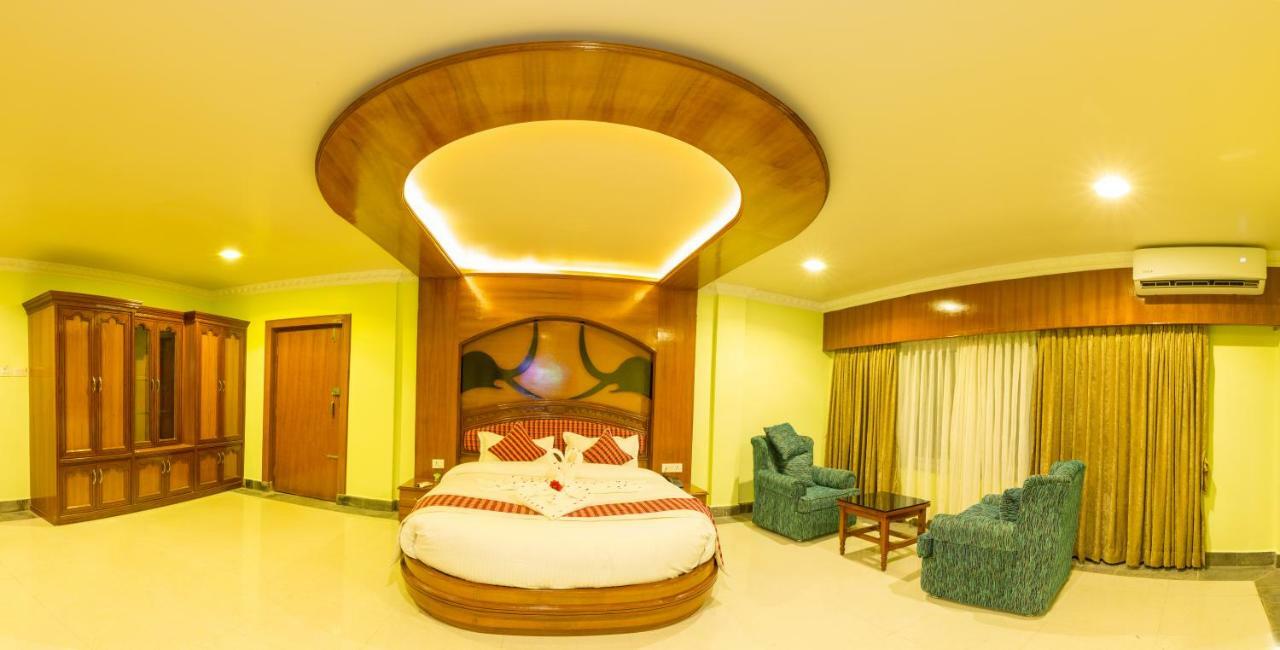 Hotel Earth Light Sauraha Chitwan Ngoại thất bức ảnh