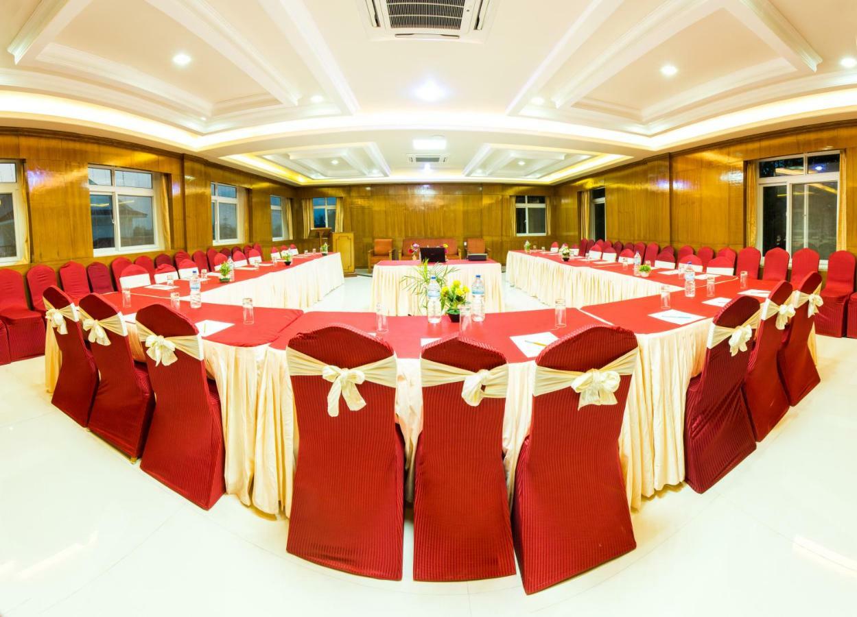 Hotel Earth Light Sauraha Chitwan Ngoại thất bức ảnh