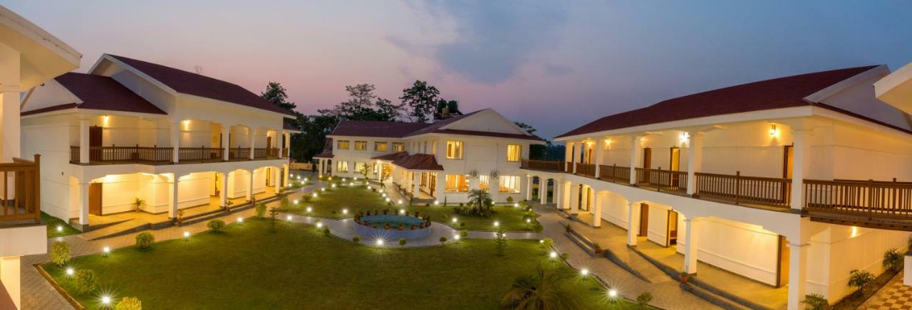 Hotel Earth Light Sauraha Chitwan Ngoại thất bức ảnh