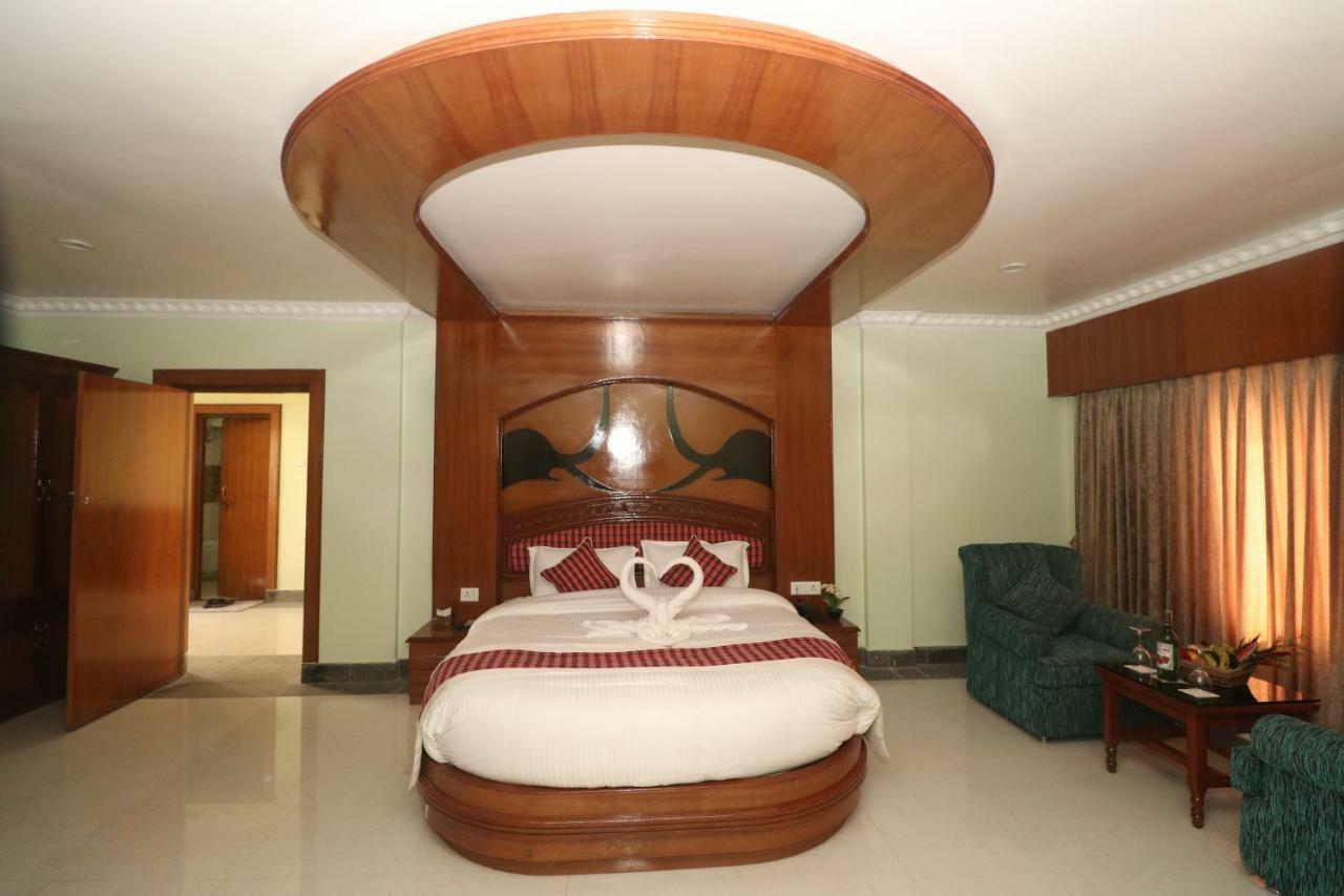Hotel Earth Light Sauraha Chitwan Ngoại thất bức ảnh